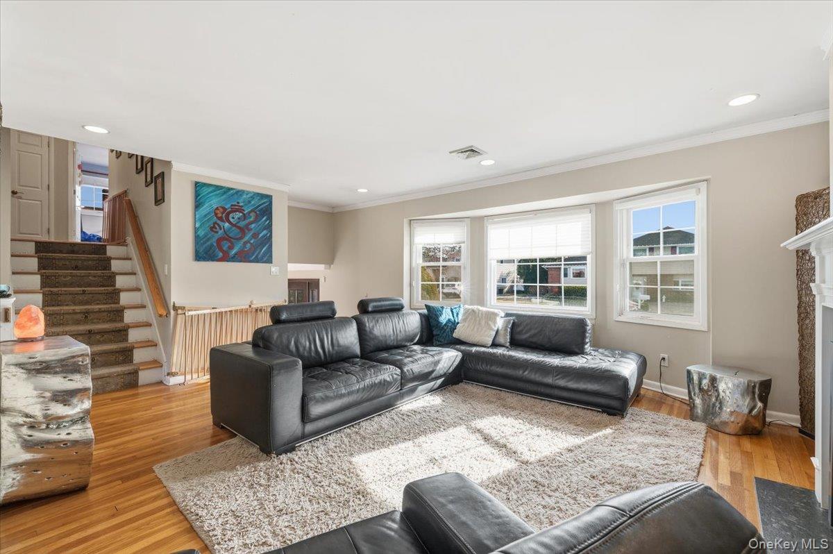 #11 photo, 62 Eileen Avenue, Plainview , NY 11803