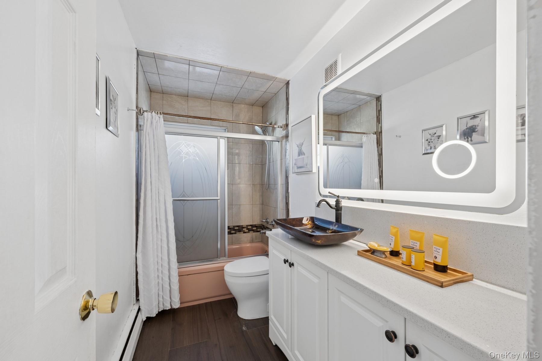 #11 photo, 253 W 20th Street, Deer Park , NY 11729