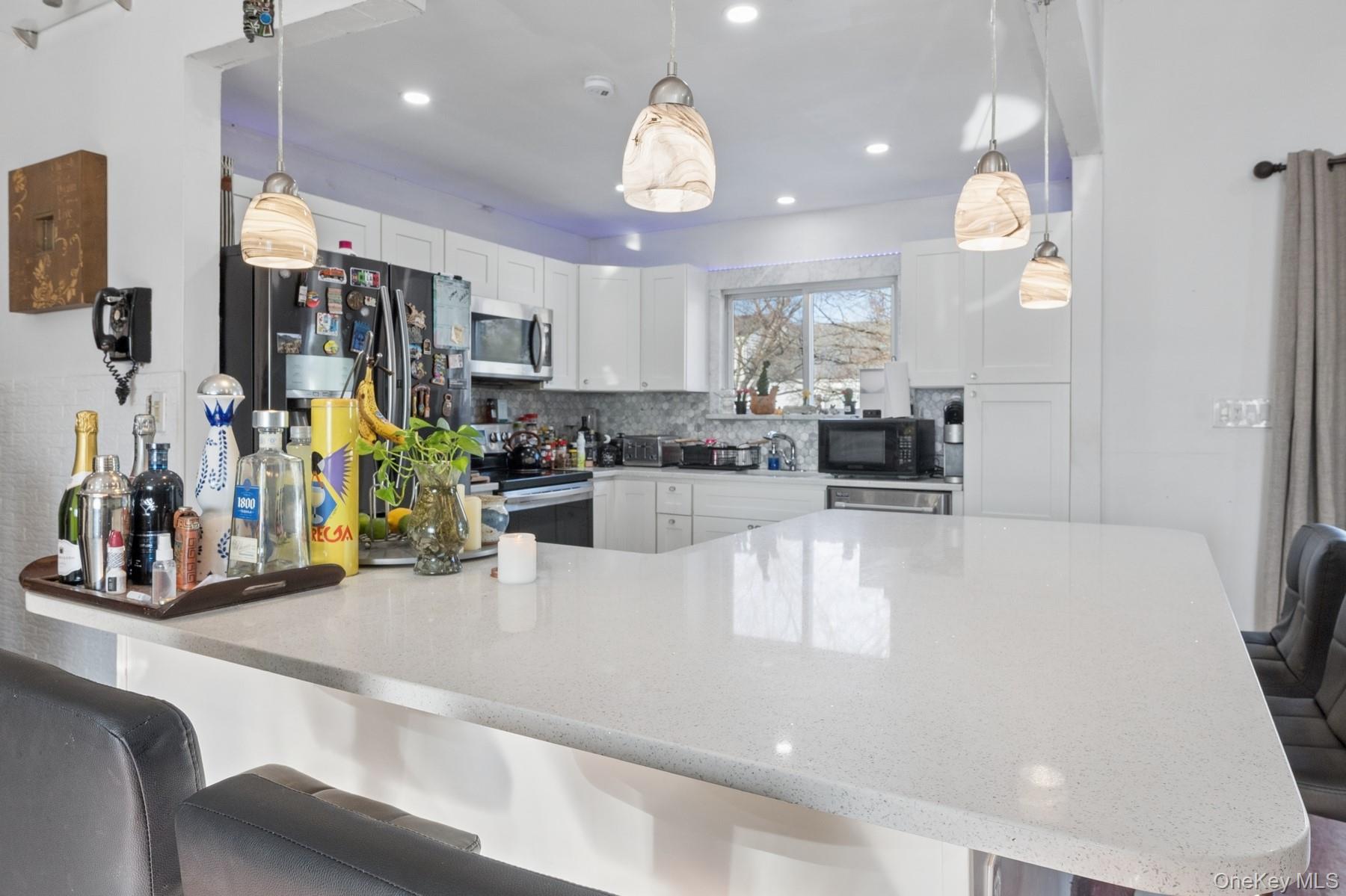 #5 photo, 253 W 20th Street, Deer Park , NY 11729