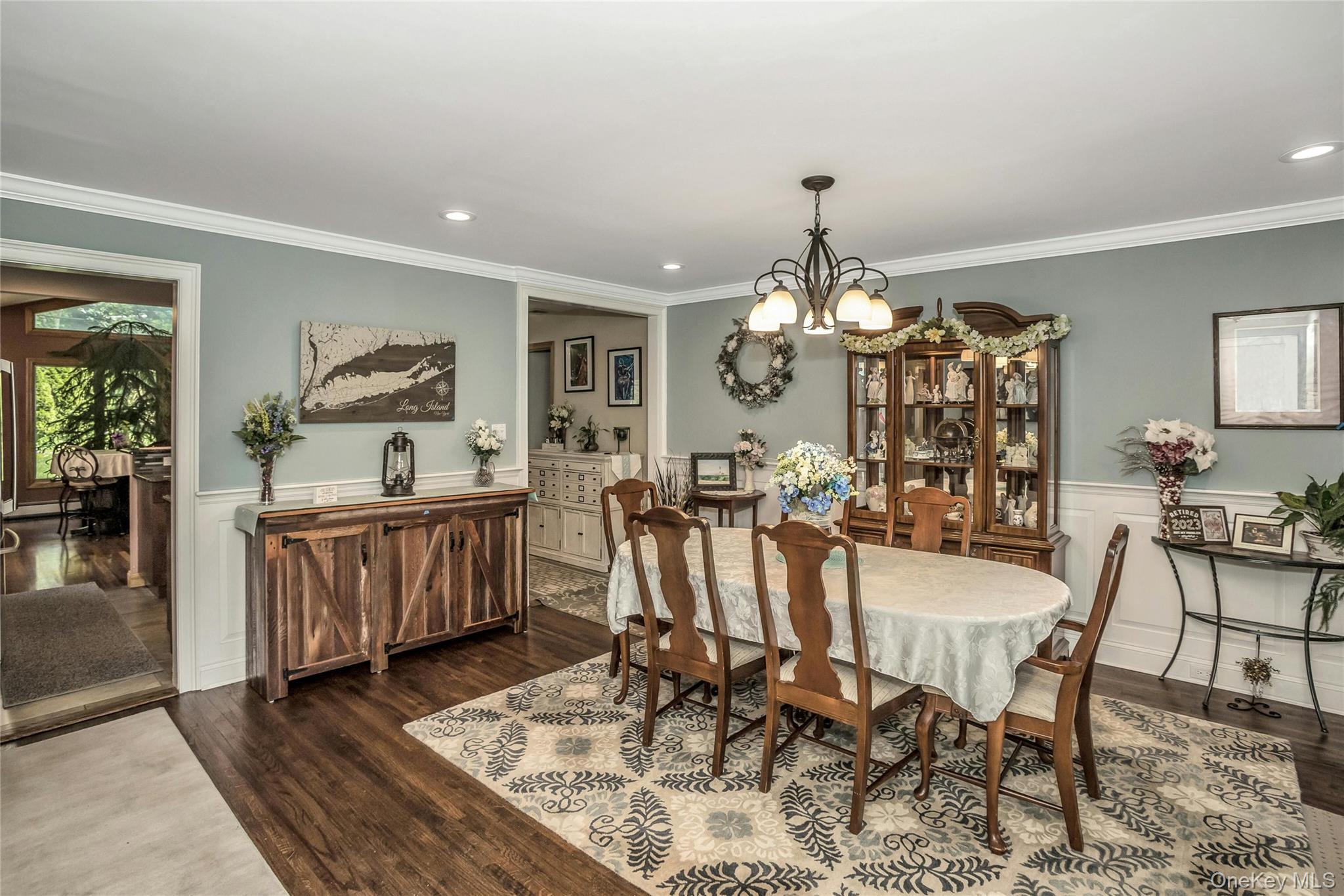 #4 photo, 45 Ridge Road, Farmingdale , NY 11735