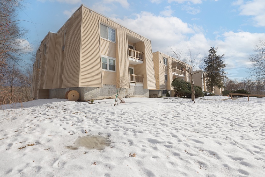 #19 photo, 529 Fox Run Lane, Carmel , NY 10512