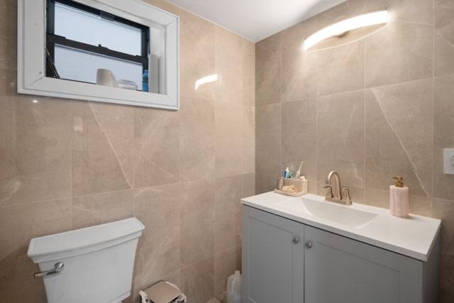 #21 photo, 1144 E 37th St, Flatlands , NY 11210