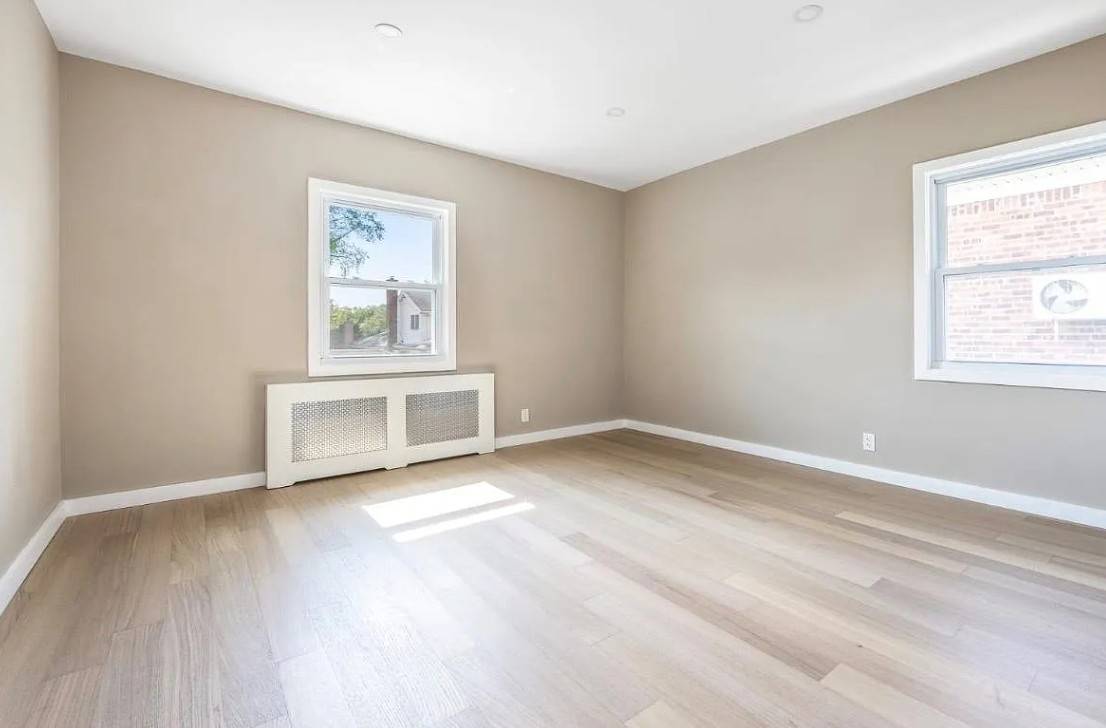 #5 photo, 208-12 53rd Avenue, #2nd Fl, Oakland Gardens , NY 11364