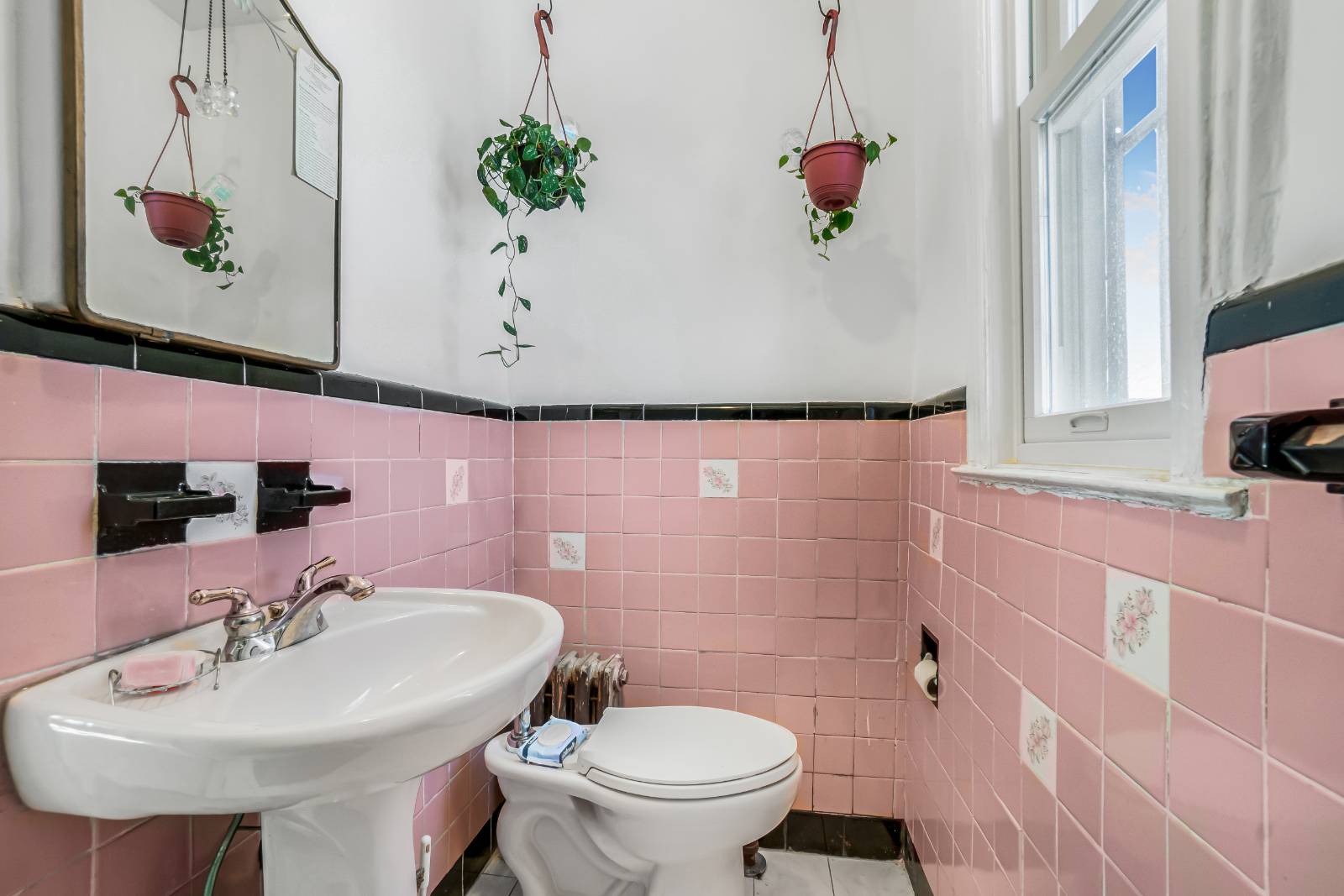 #13 photo, 904 East 54th Street, East Flatbush , NY 11234