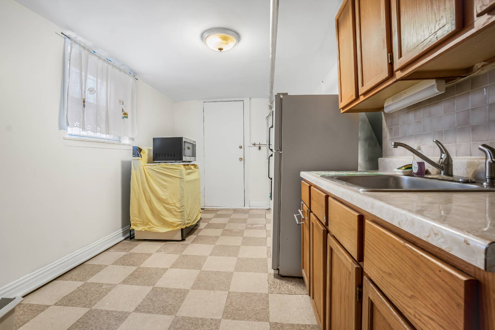 #18 photo, 904 East 54th Street, East Flatbush , NY 11234