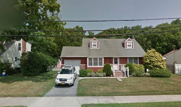 #4 photo, 57 Birchbrook Dr, Smithtown , NY 11787