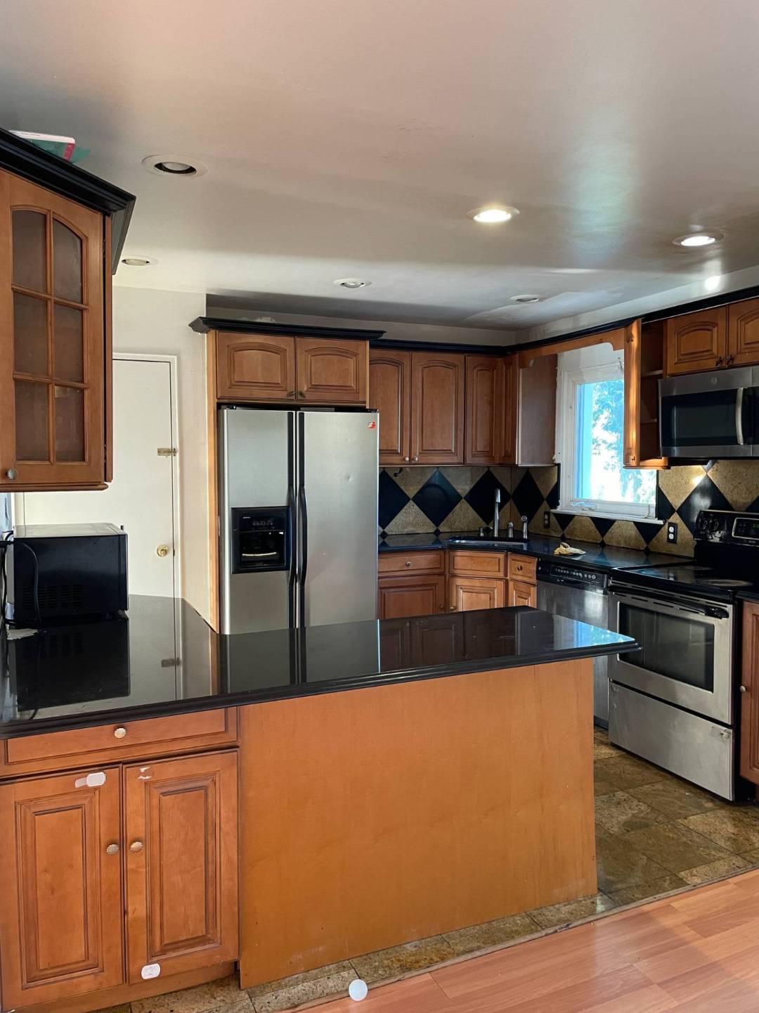 #3 photo, 9 FORDHAM RD, हिक्सविले Hicksville , NY 11801