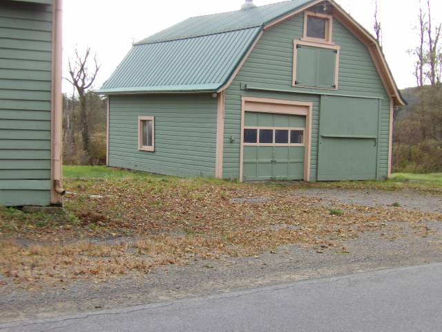 #17 photo, 225 Co Hwy 8, 紐約州 Gilbertsville , NY 13808