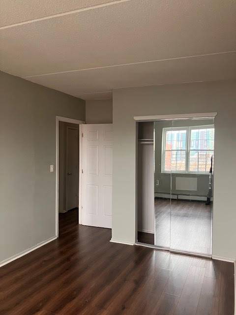 #5 photo, 641 Underhill Ave, Clason Point , NY 10473