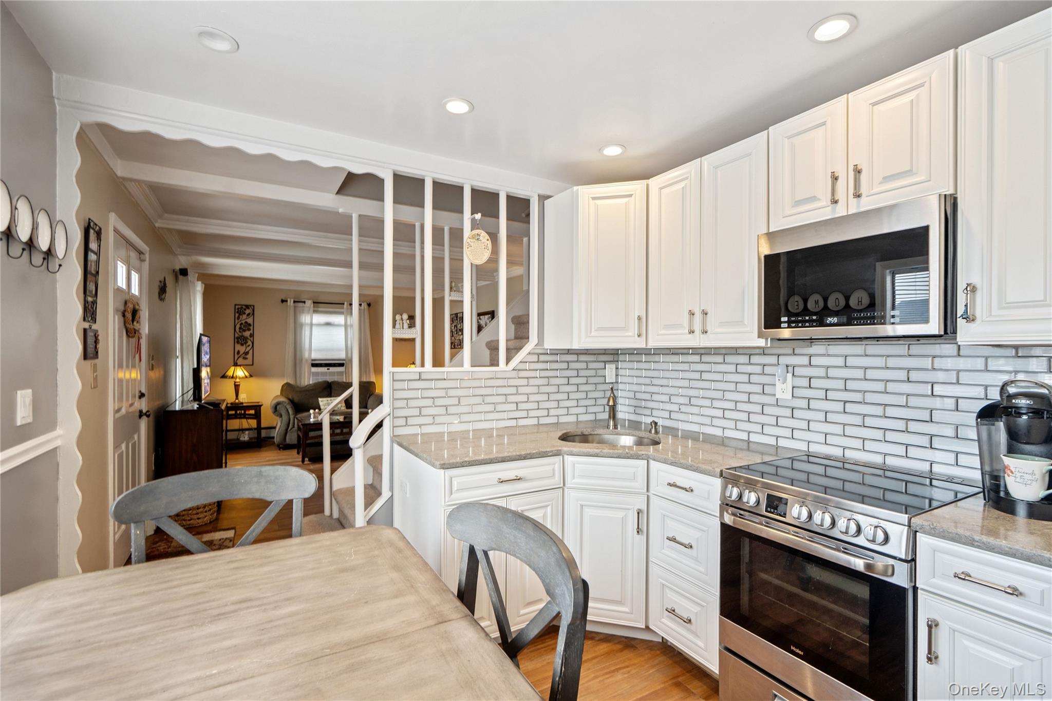 #12 photo, 108 Swan Lane, Levittown , NY 11756