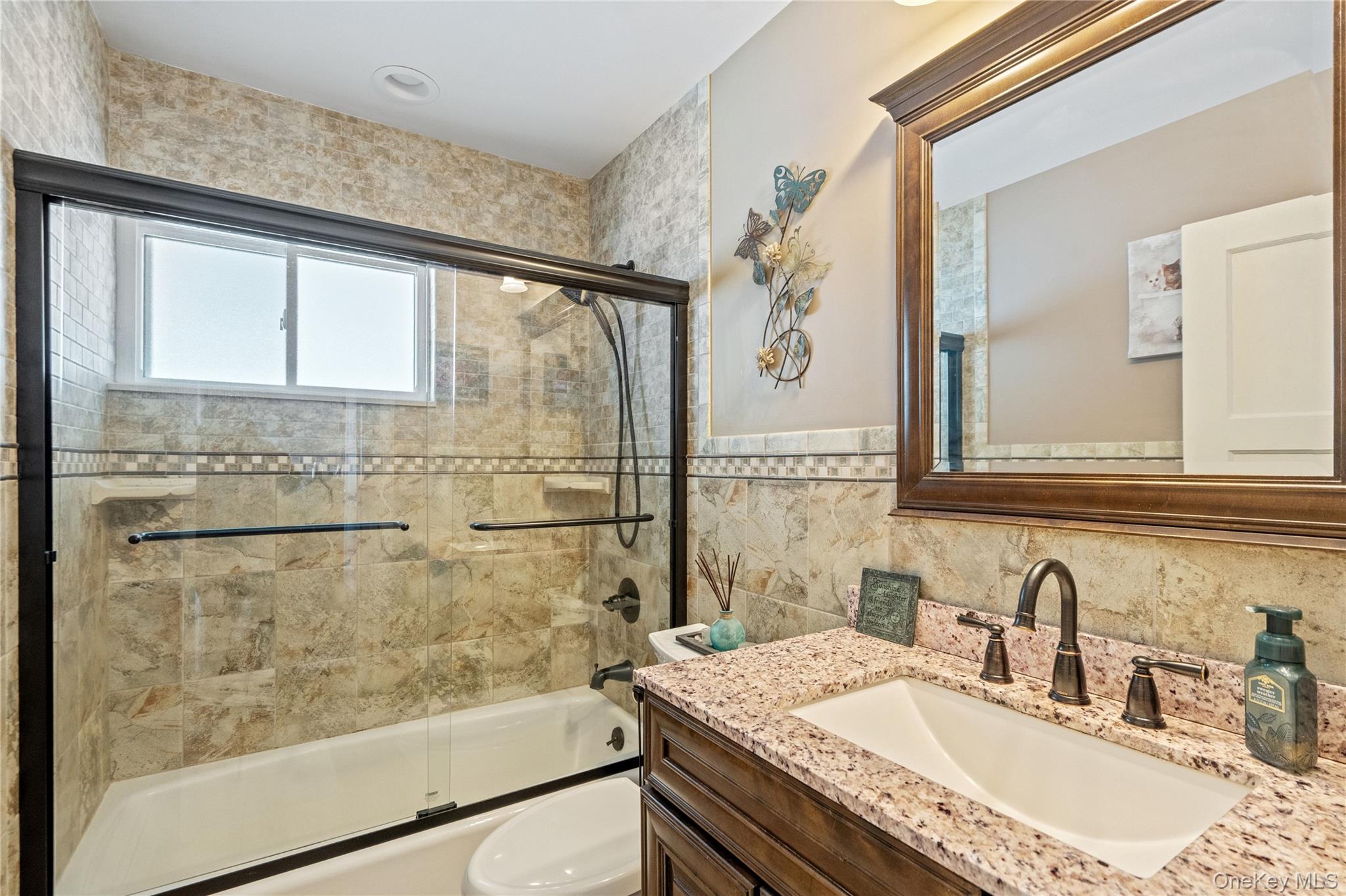 #15 photo, 108 Swan Lane, Levittown , NY 11756