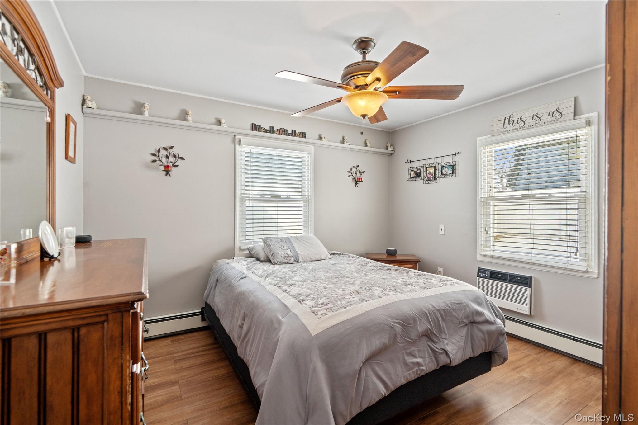 #16 photo, 108 Swan Lane, Levittown , NY 11756