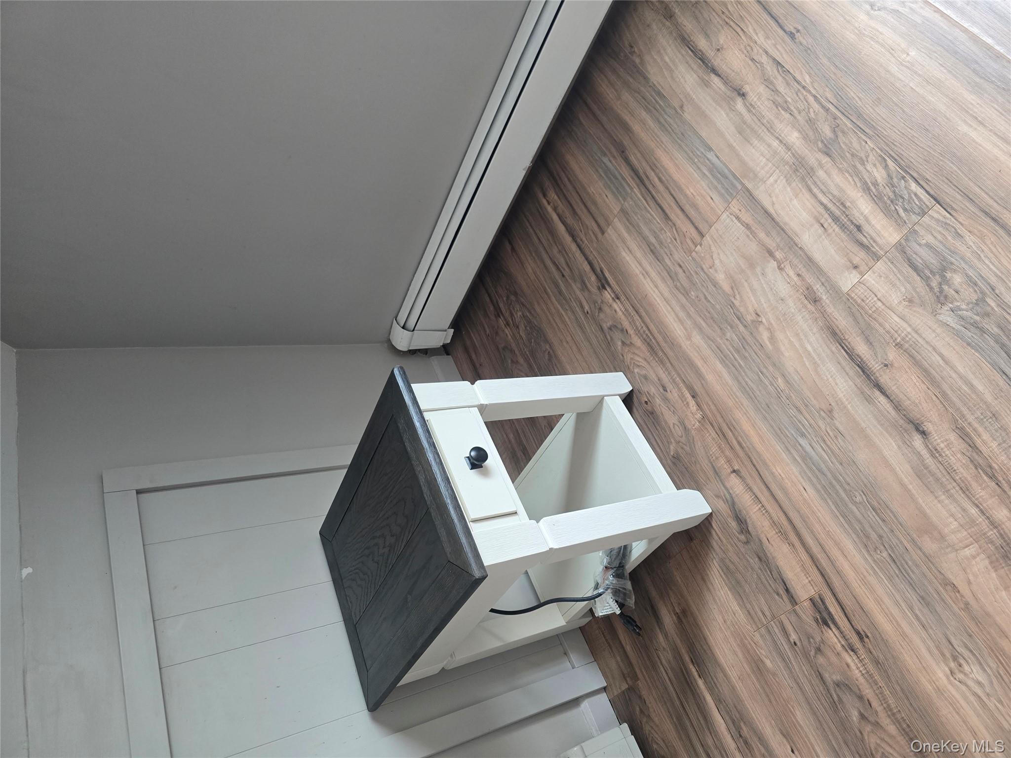 #10 photo, 375 Broadway, Bethpage , NY 11714