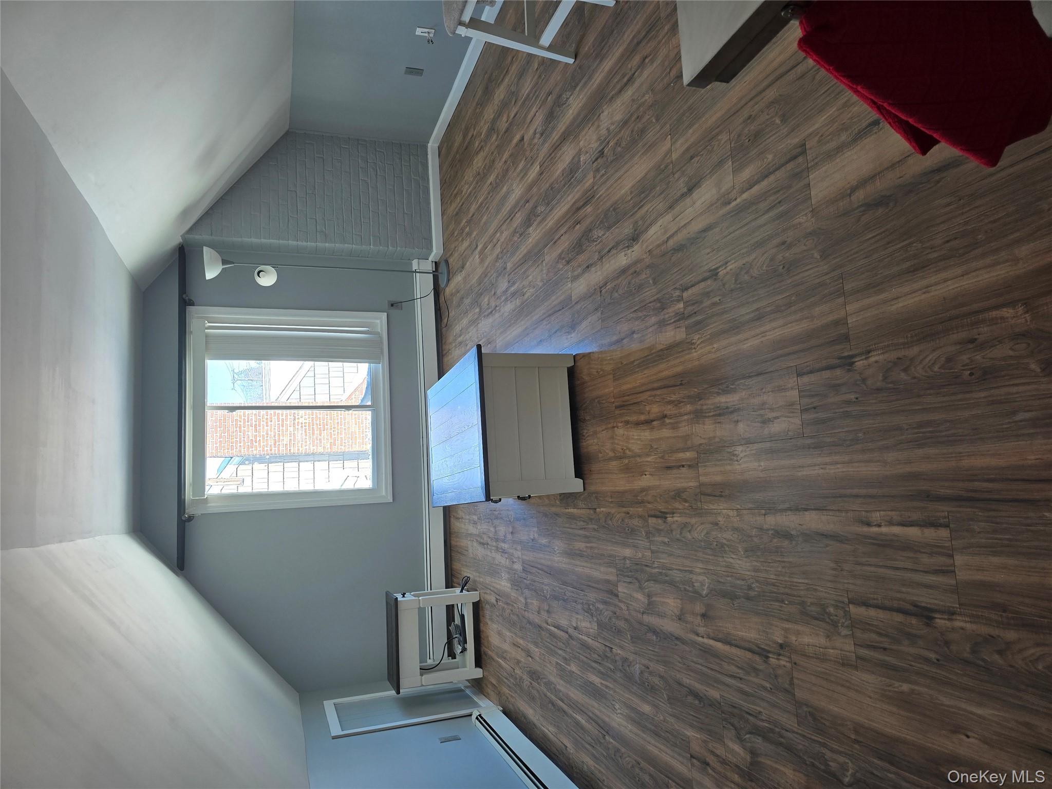 #13 photo, 375 Broadway, Bethpage , NY 11714