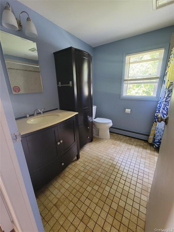 #4 photo, 375 Broadway, Bethpage , NY 11714