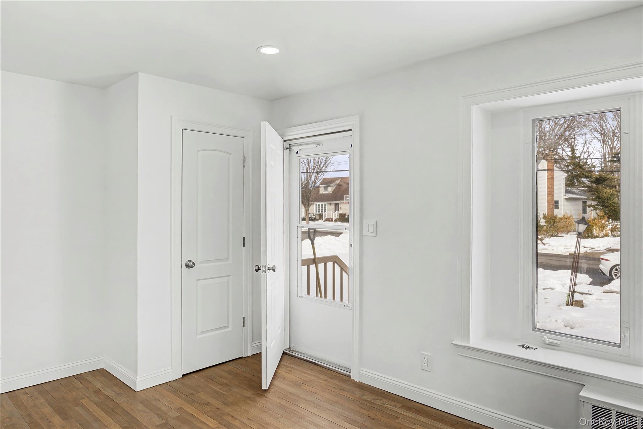 #2 photo, 6 Maple Lane, Massapequa Park , NY 11762