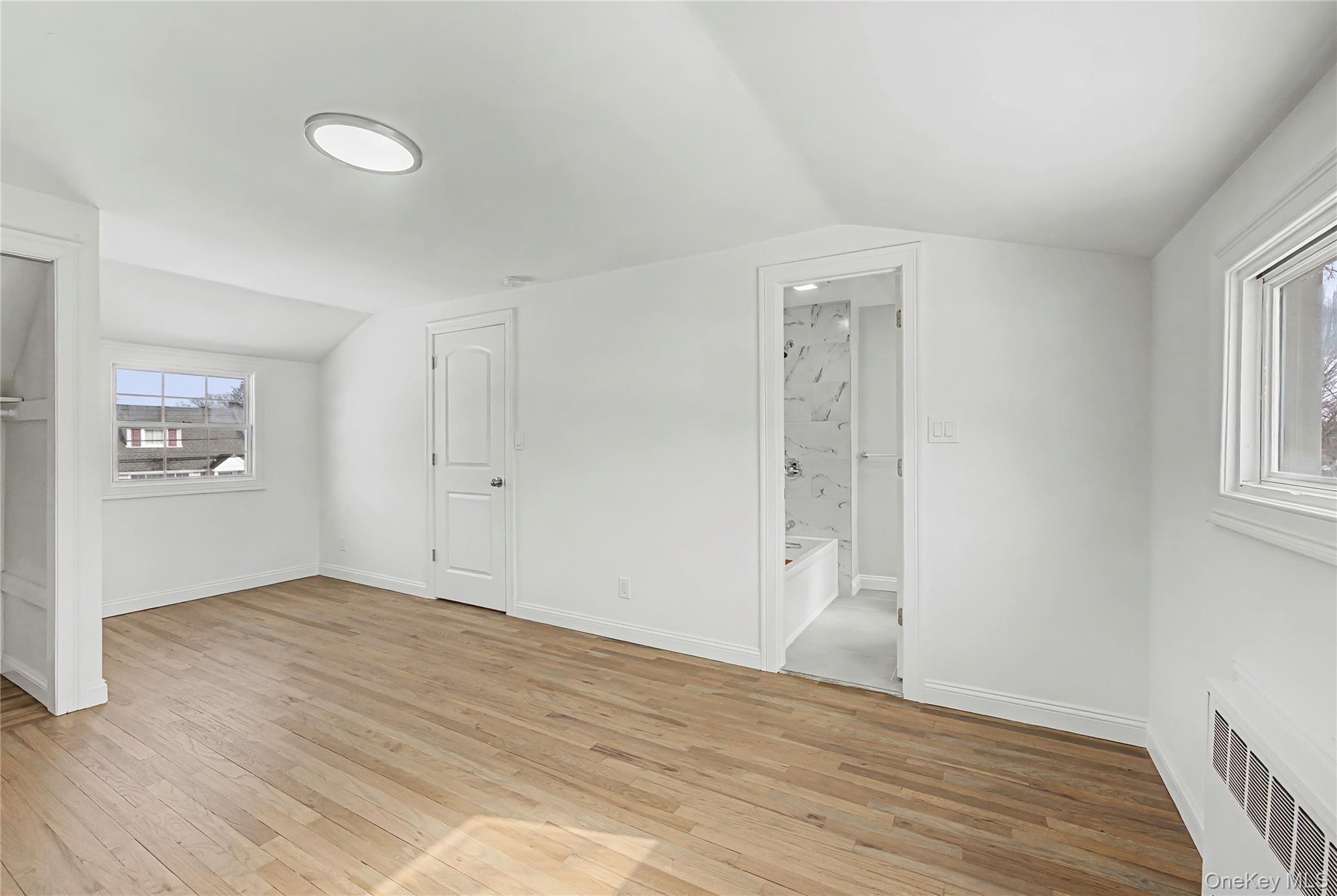 #20 photo, 6 Maple Lane, Massapequa Park , NY 11762