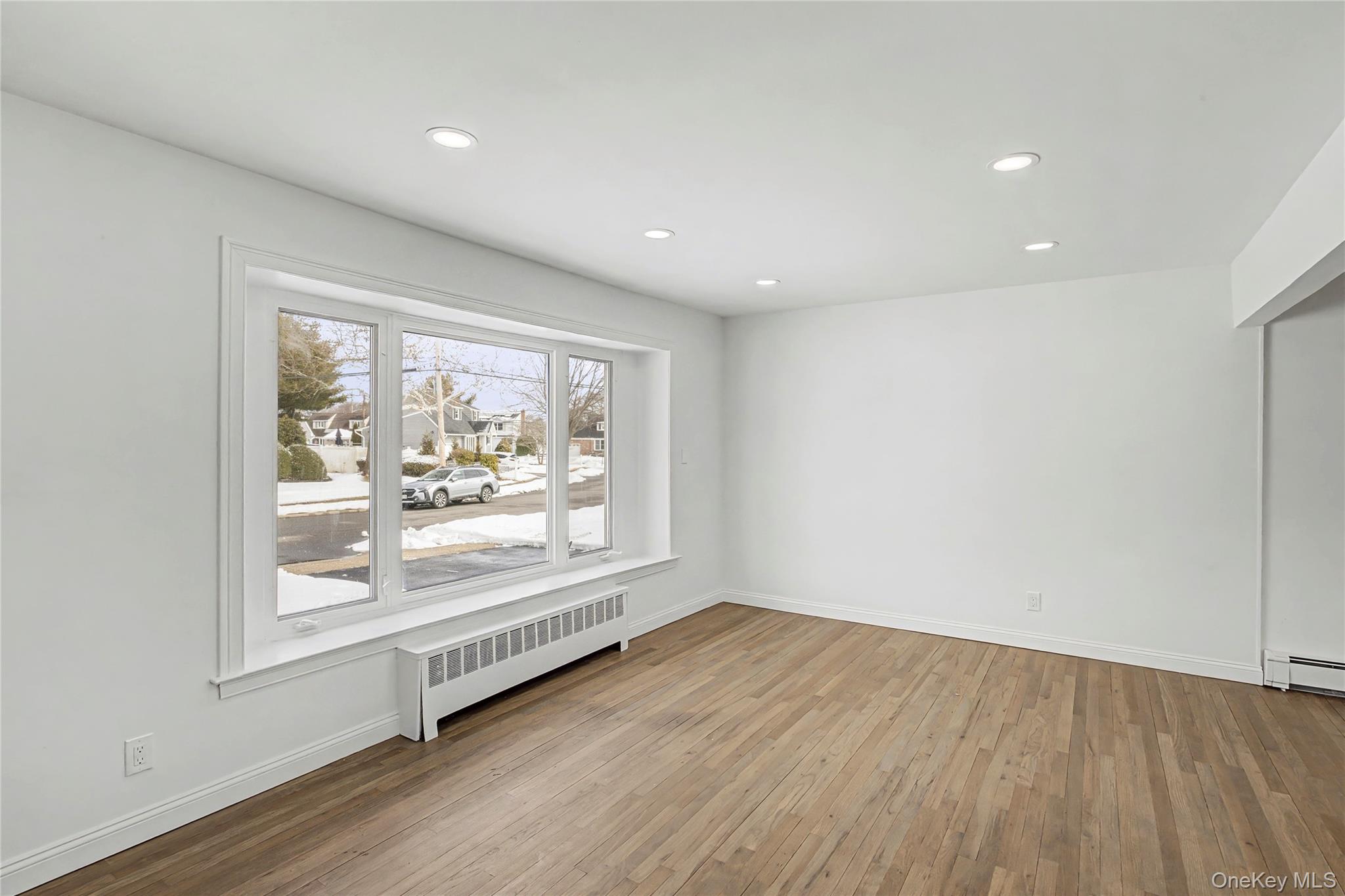 #4 photo, 6 Maple Lane, Massapequa Park , NY 11762