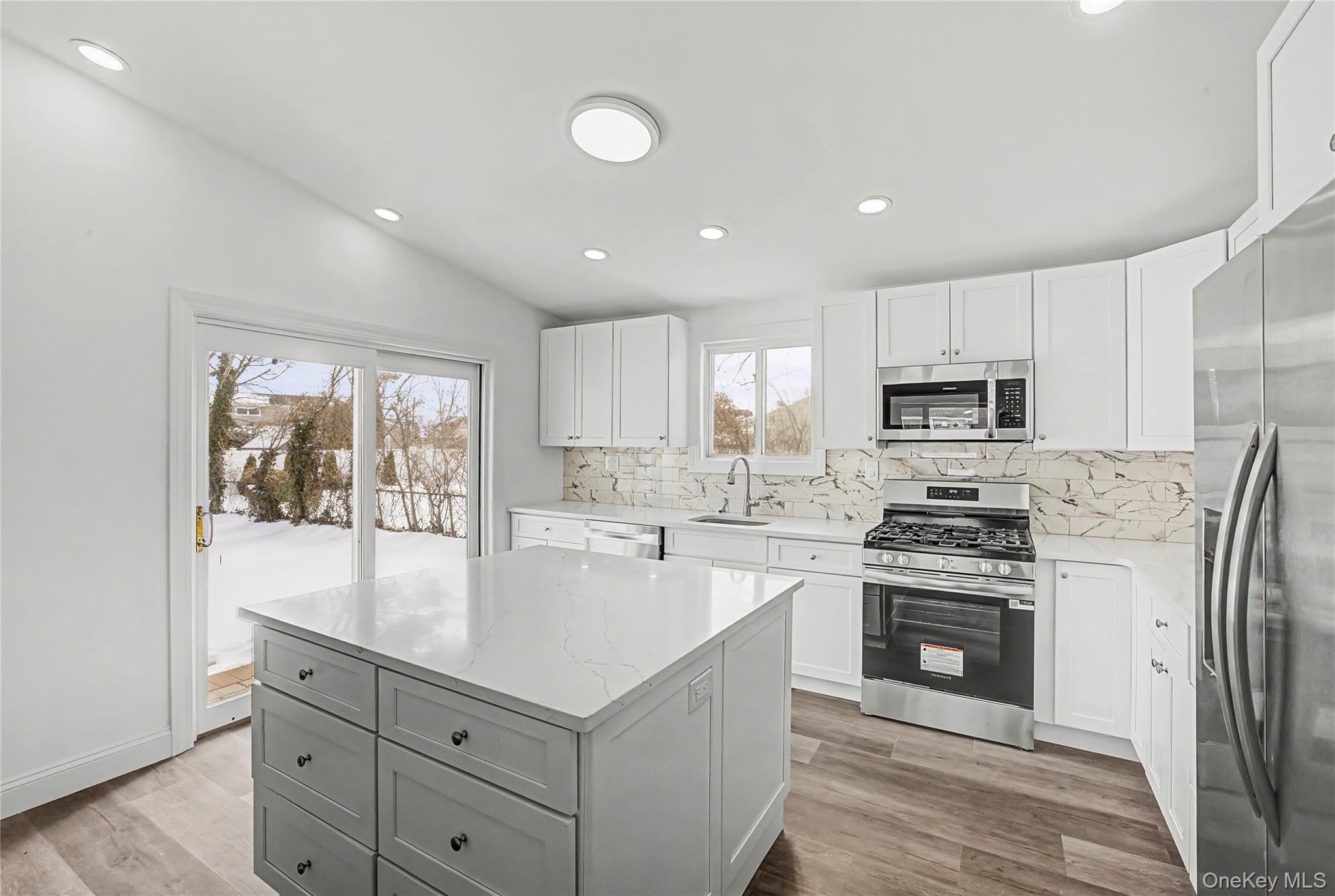 #9 photo, 6 Maple Lane, Massapequa Park , NY 11762