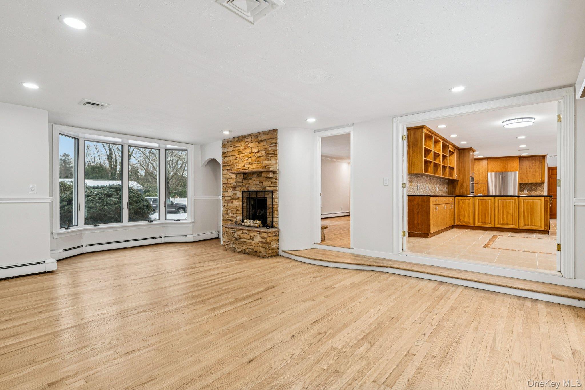 #5 photo, 1 Fifty Acre Court, Saint James , NY 11780