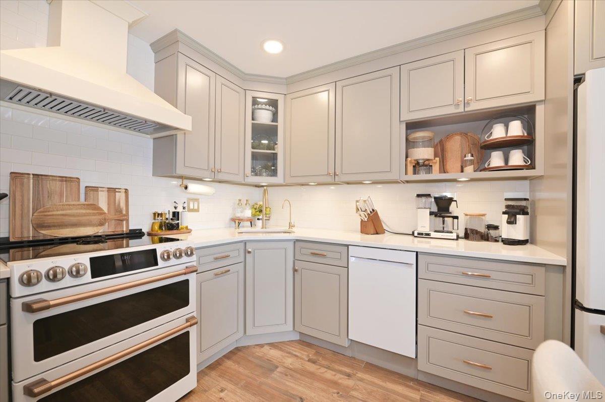 #4 photo, 750 Lido Boulevard, Lido Beach , NY 11561