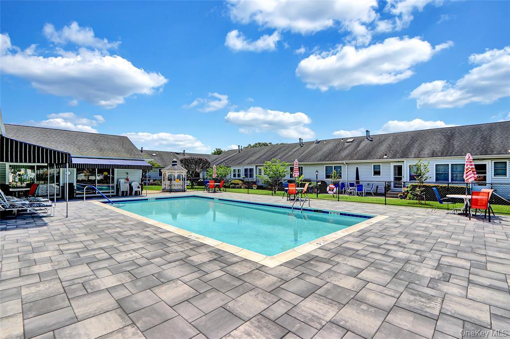 #20 photo, 11 Primrose Lane, 东长岛 North Babylon , NY 11703