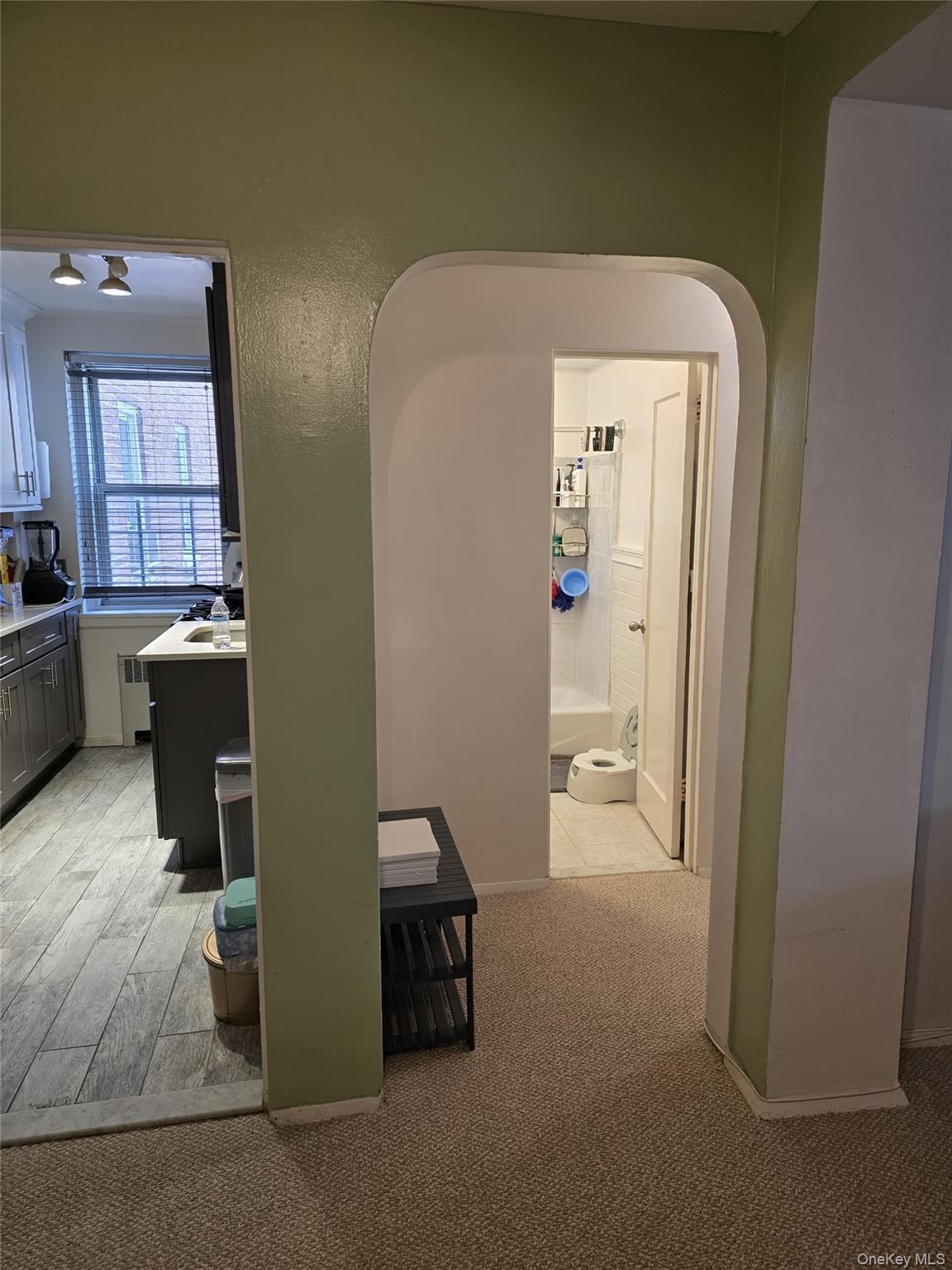 #13 photo, 765 Bronx River, برونكس Bronxville , NY 10708