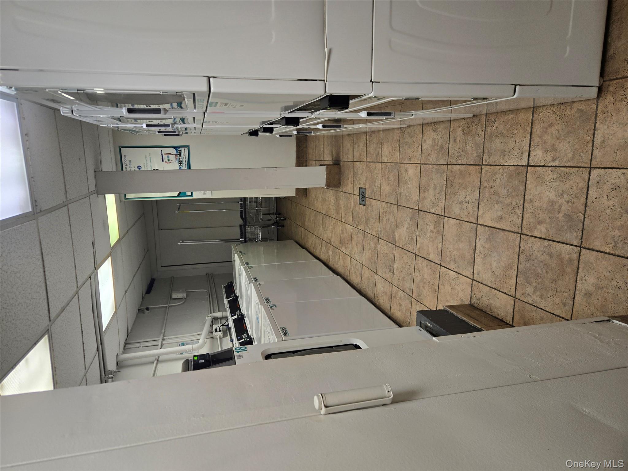 #14 photo, 765 Bronx River, برونكس Bronxville , NY 10708