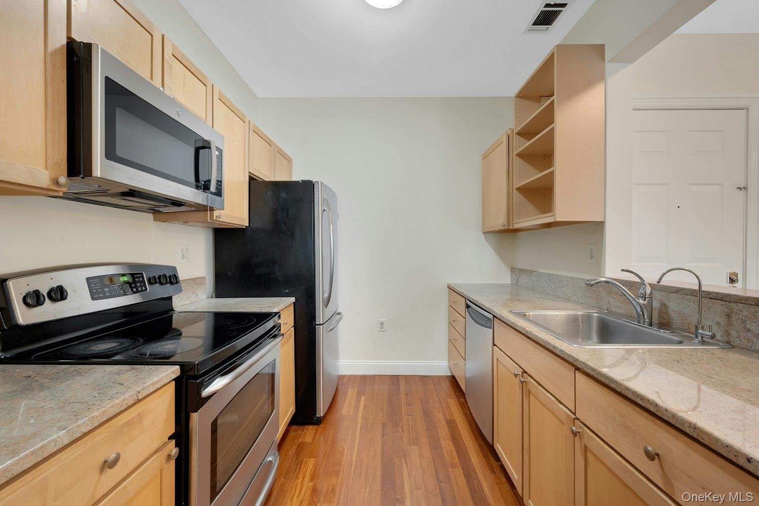 #11 photo, 543 Main Street, New Rochelle , NY 10801