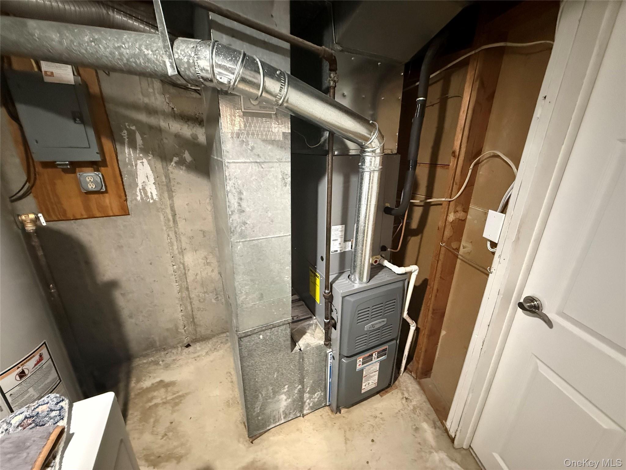 #19 photo, 211 Treetop Circle, Nanuet , NY 10954