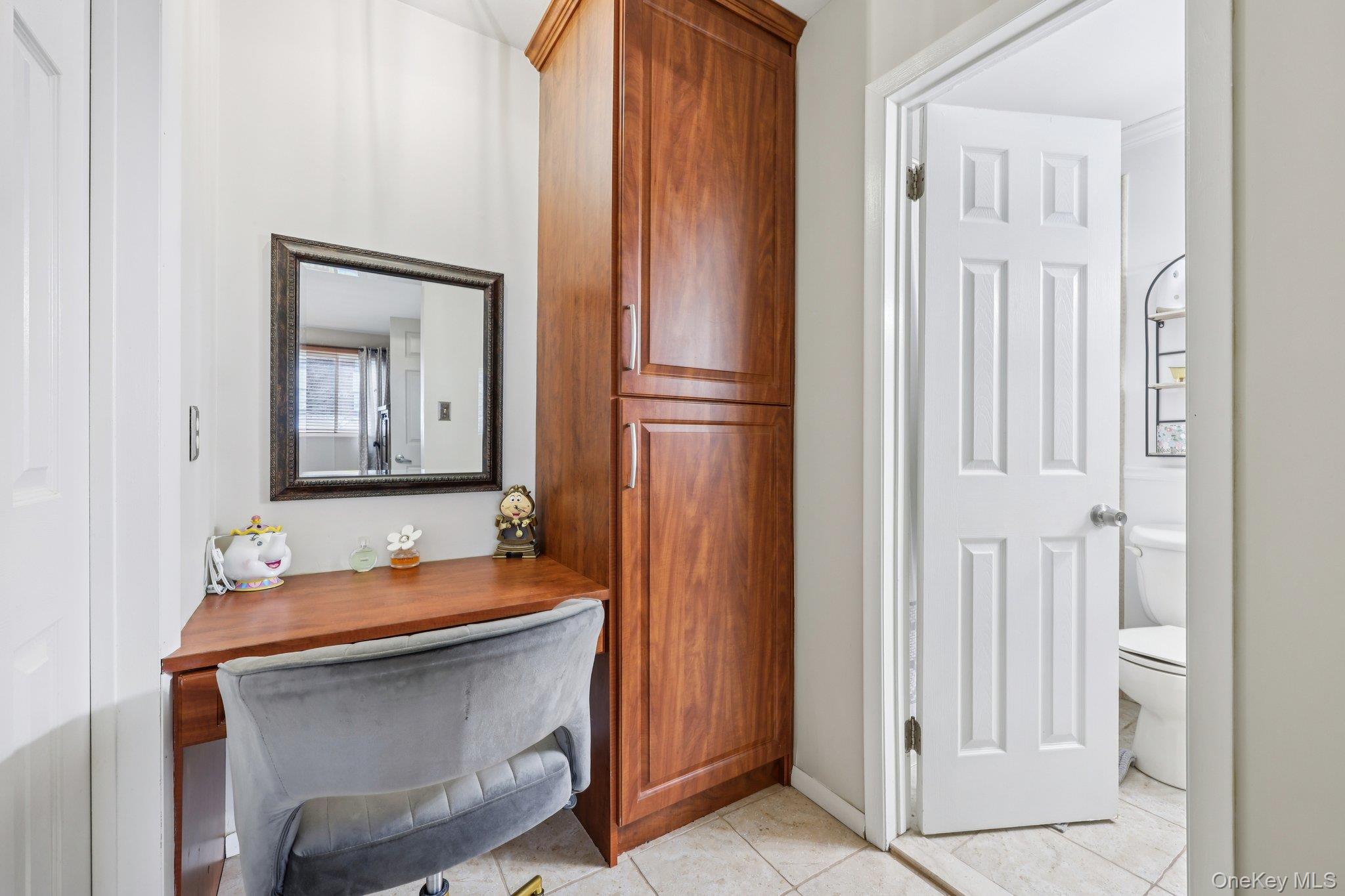 #14 photo, 409 Country Club Lane, Pomona , NY 10970