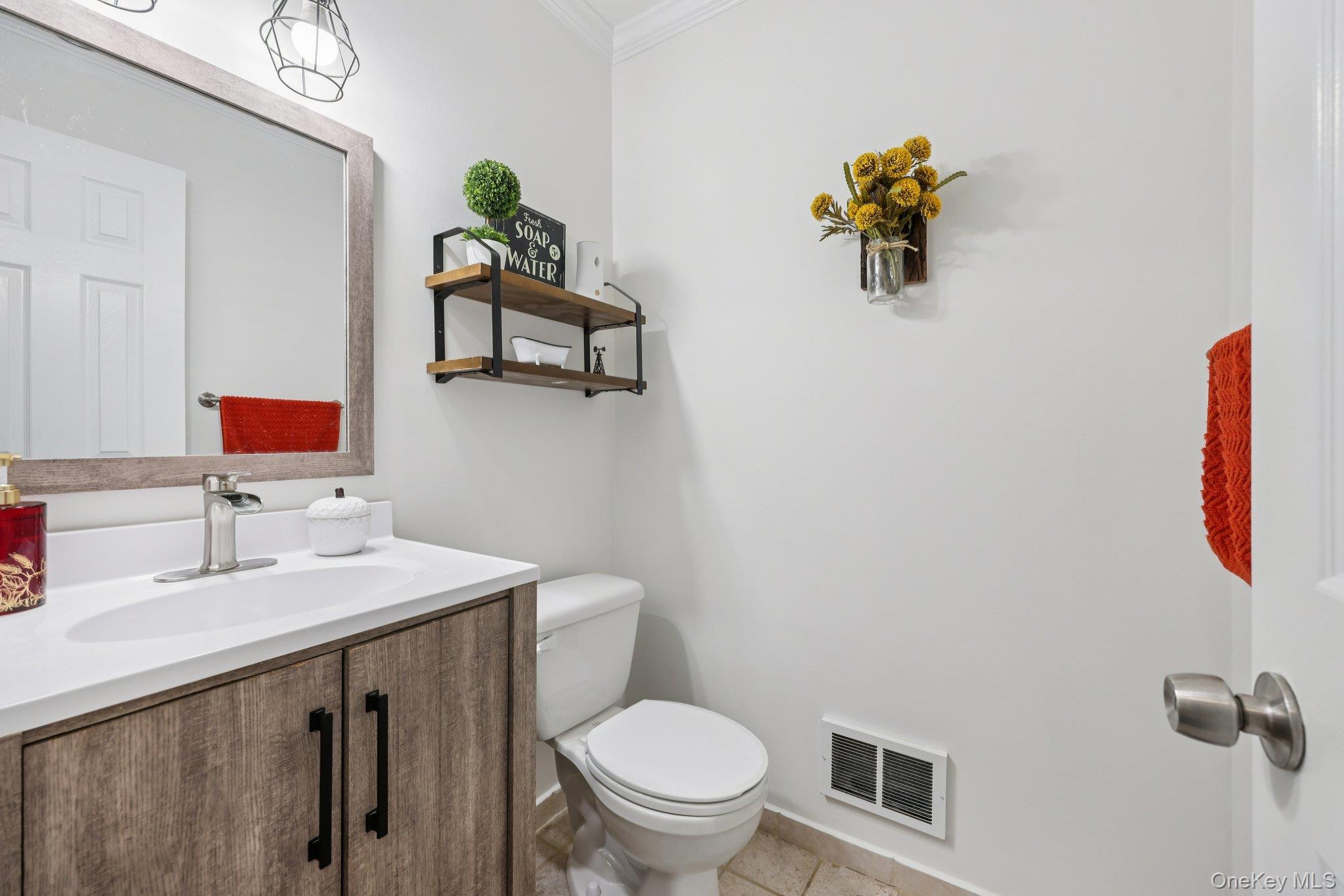 #18 photo, 409 Country Club Lane, Pomona , NY 10970