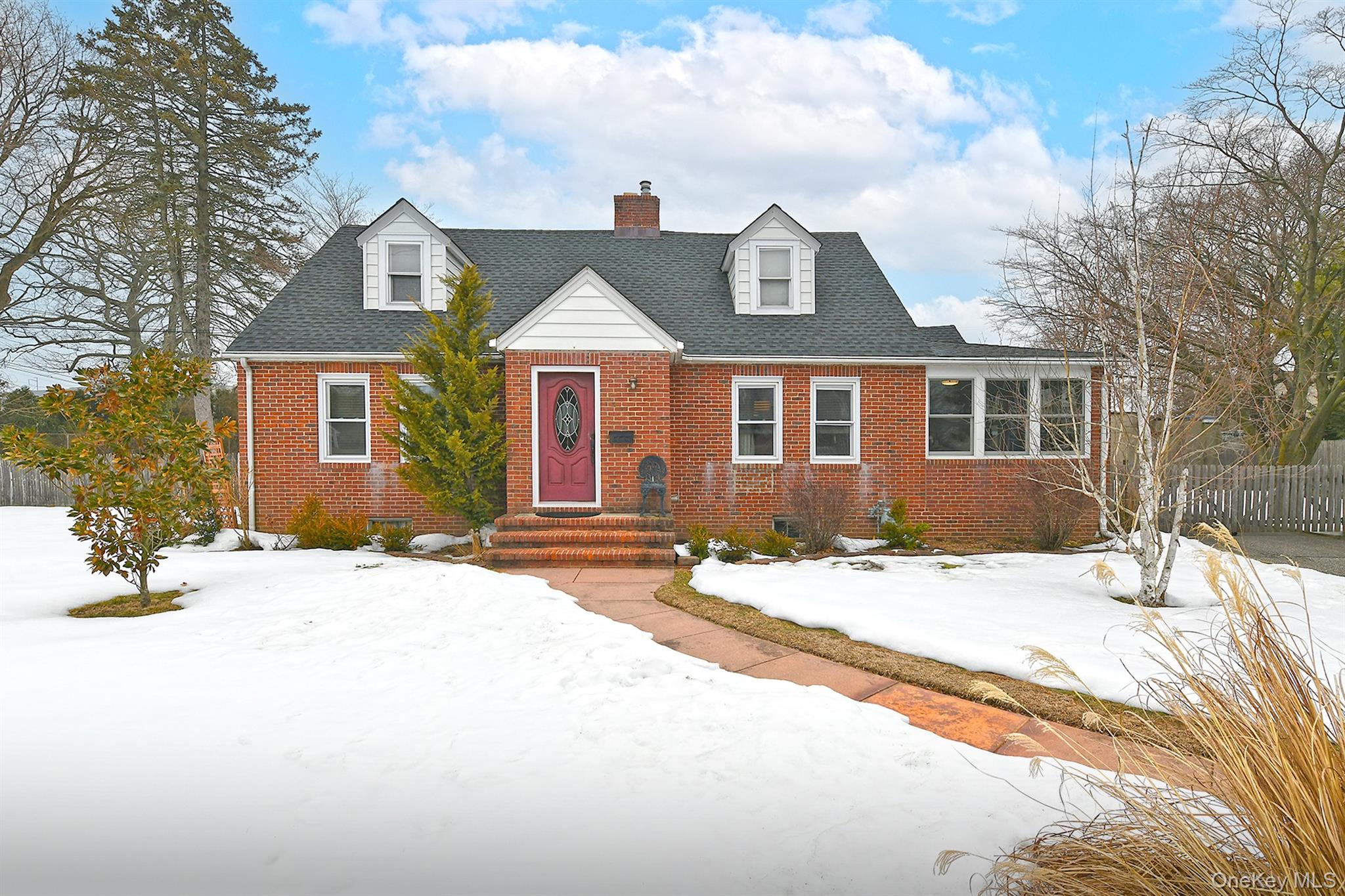 #1 photo, 1 Central Street, Greenlawn , NY 11740