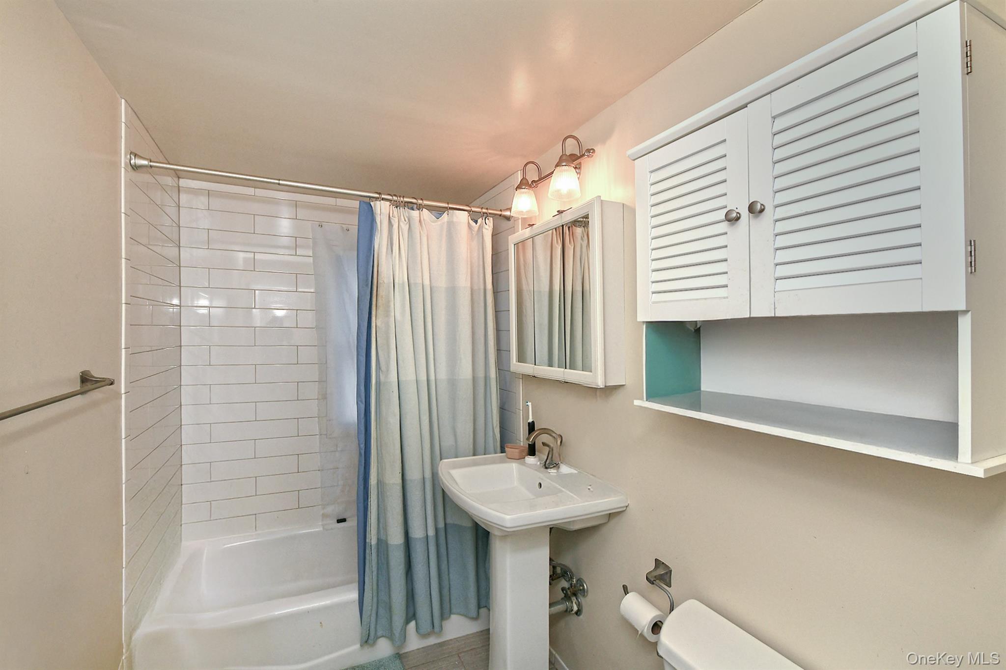 #14 photo, 1 Central Street, Greenlawn , NY 11740