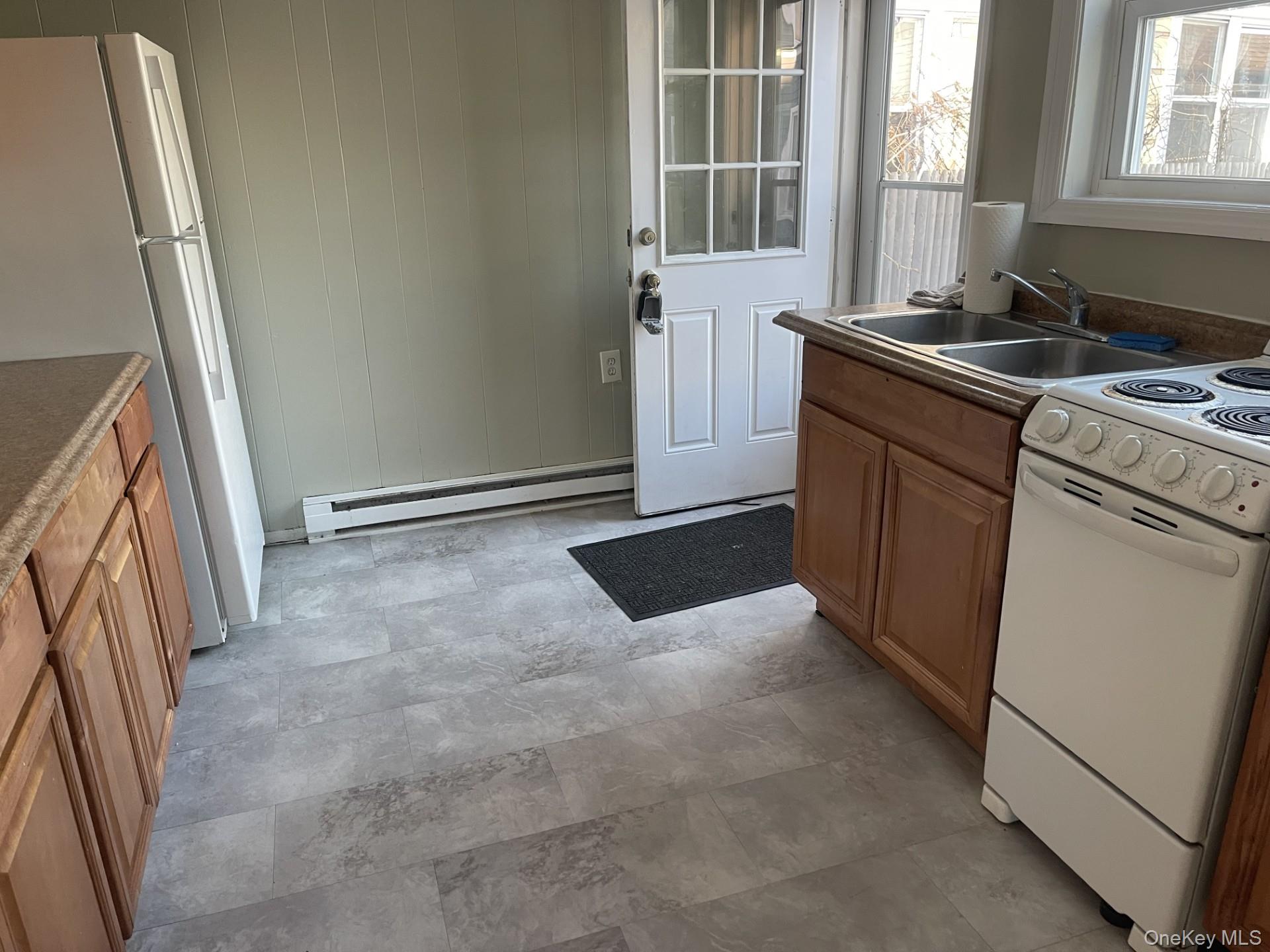 #3 photo, 62B E 2nd Street, Riverhead , NY 11901