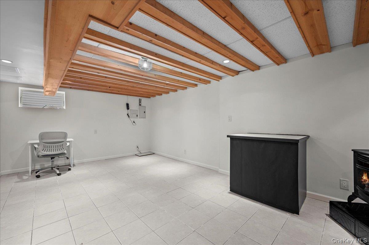 #15 photo, 1325 Stoneybrook Avenue, Mamaroneck , NY 10543