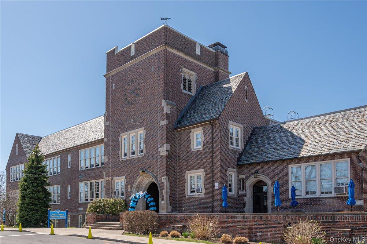 #19 photo, 1325 Stoneybrook Avenue, Mamaroneck , NY 10543