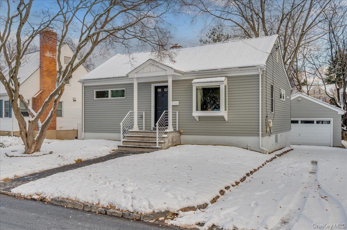 #2 photo, 1325 Stoneybrook Avenue, Mamaroneck , NY 10543