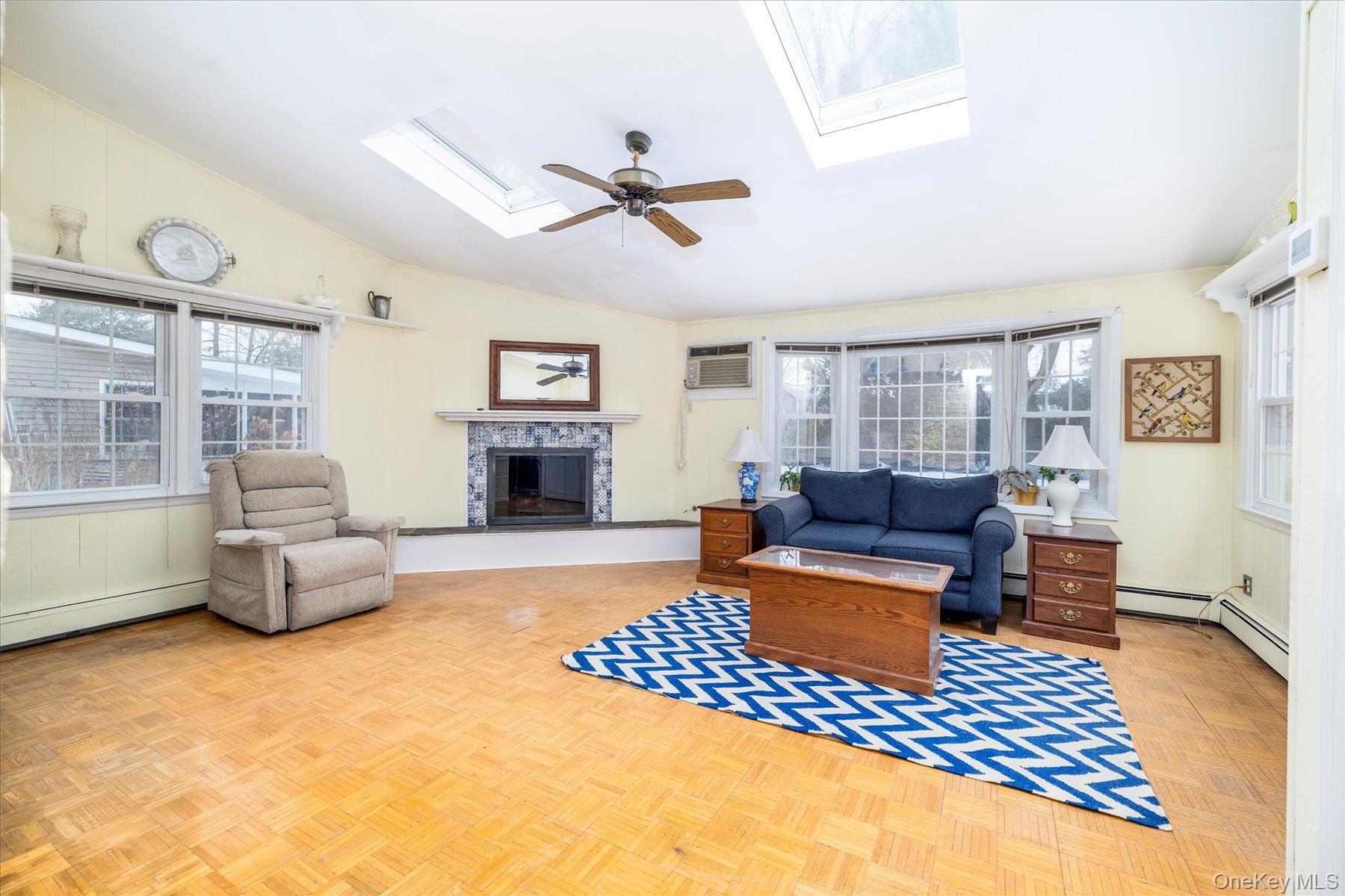 #13 photo, 28 Saint Thomas Place, Malverne , NY 11565