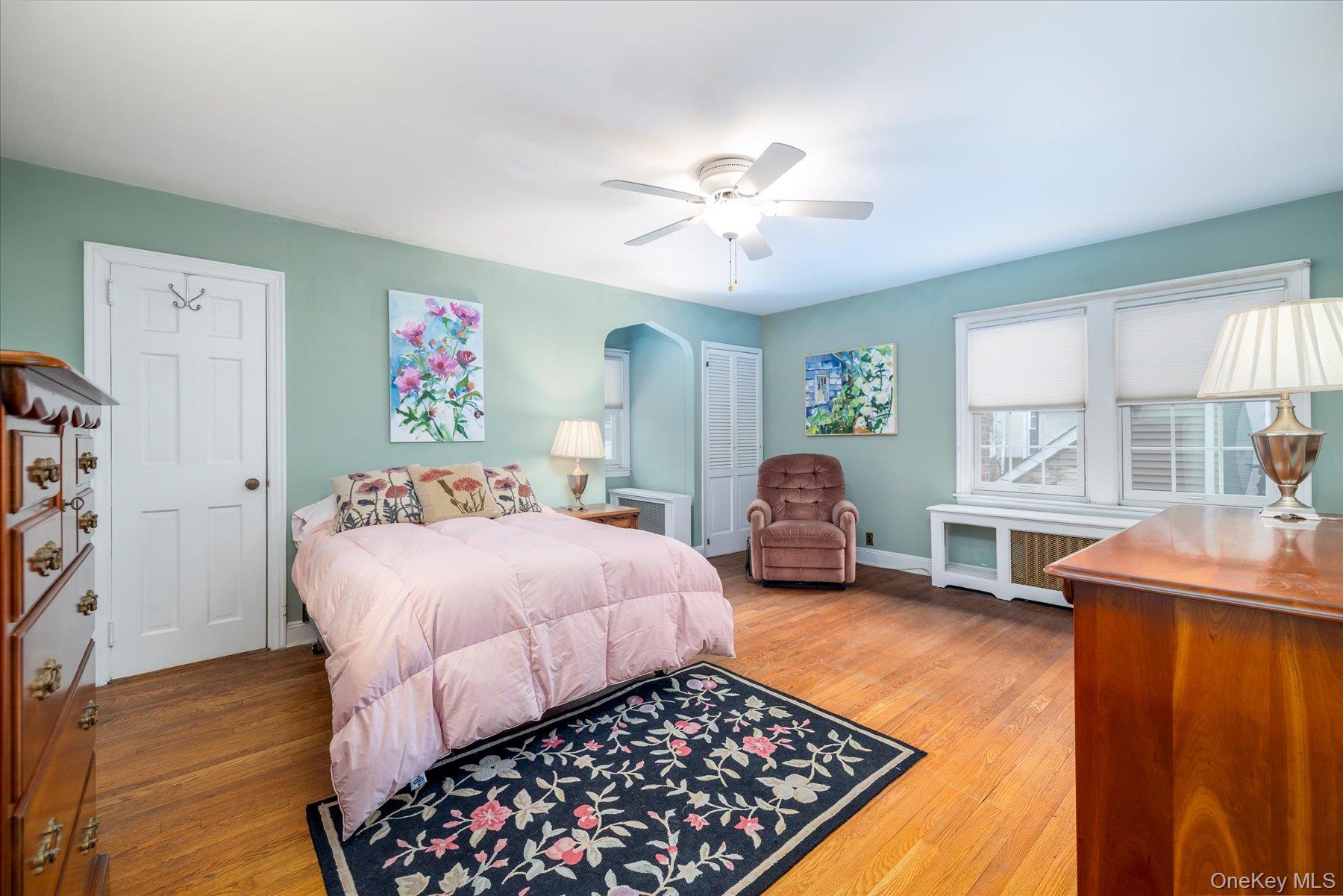 #15 photo, 28 Saint Thomas Place, Malverne , NY 11565