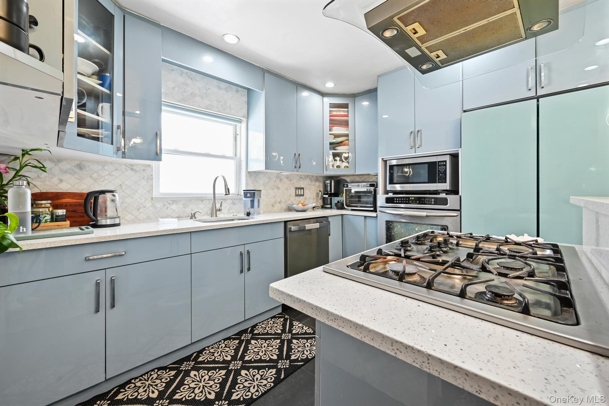 #10 photo, 93-19 201st Street, Hollis , NY 11423