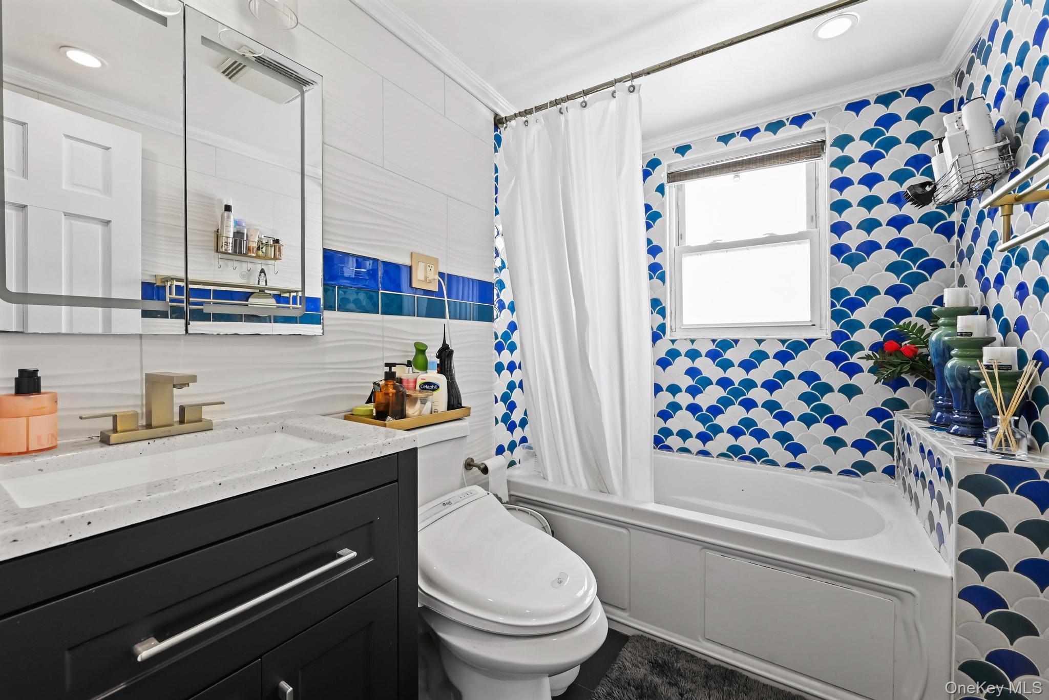 #13 photo, 93-19 201st Street, Hollis , NY 11423