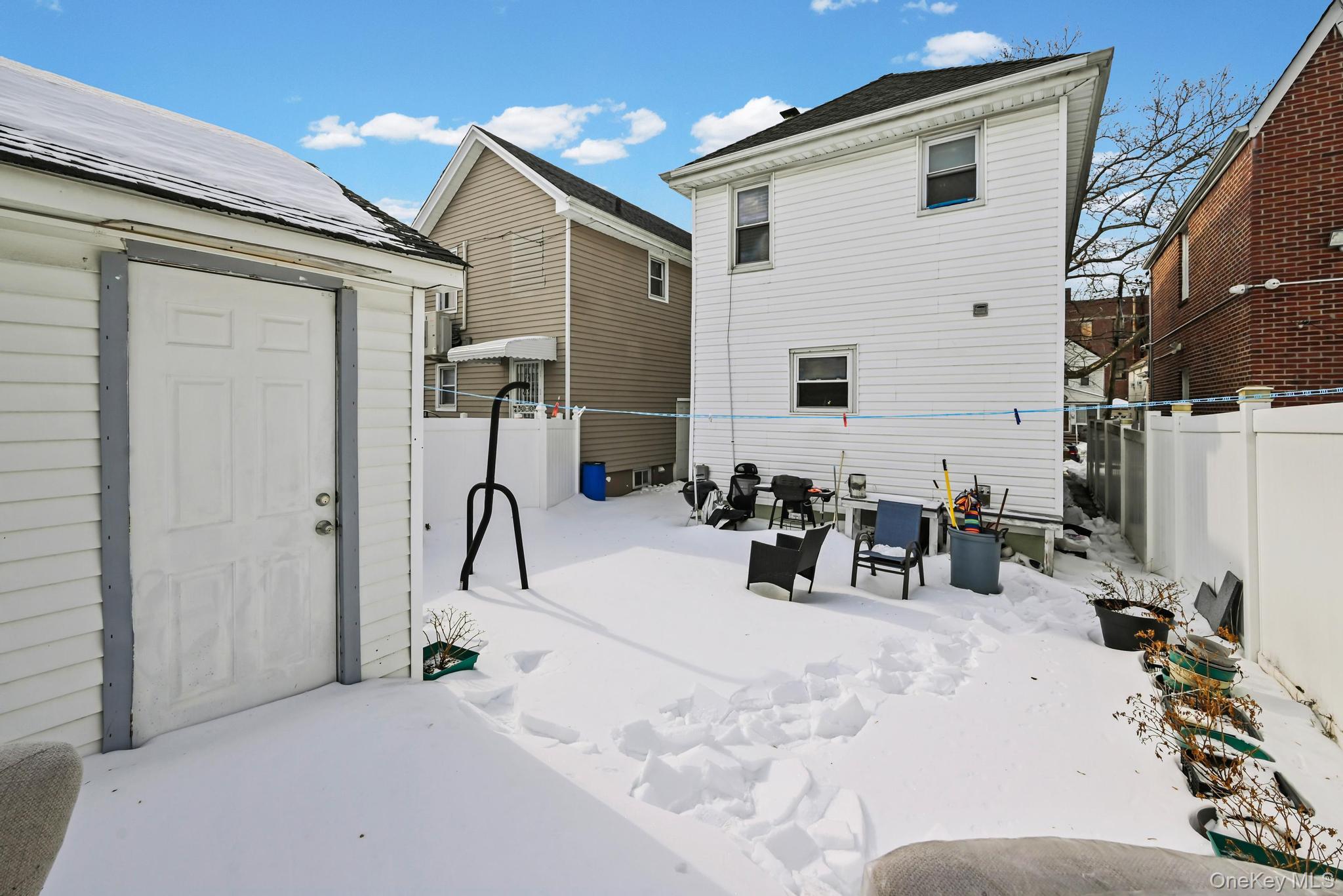 #4 photo, 93-19 201st Street, Hollis , NY 11423