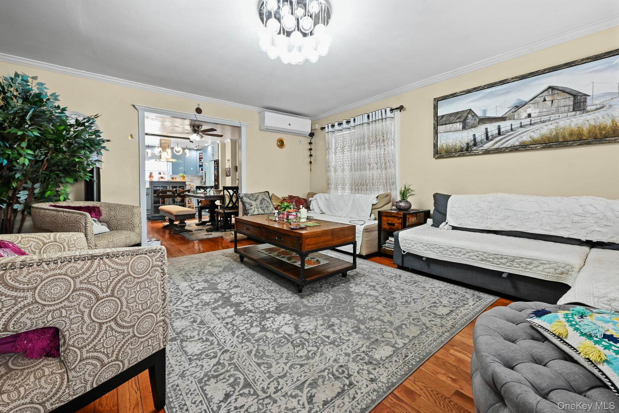 #6 photo, 93-19 201st Street, Hollis , NY 11423