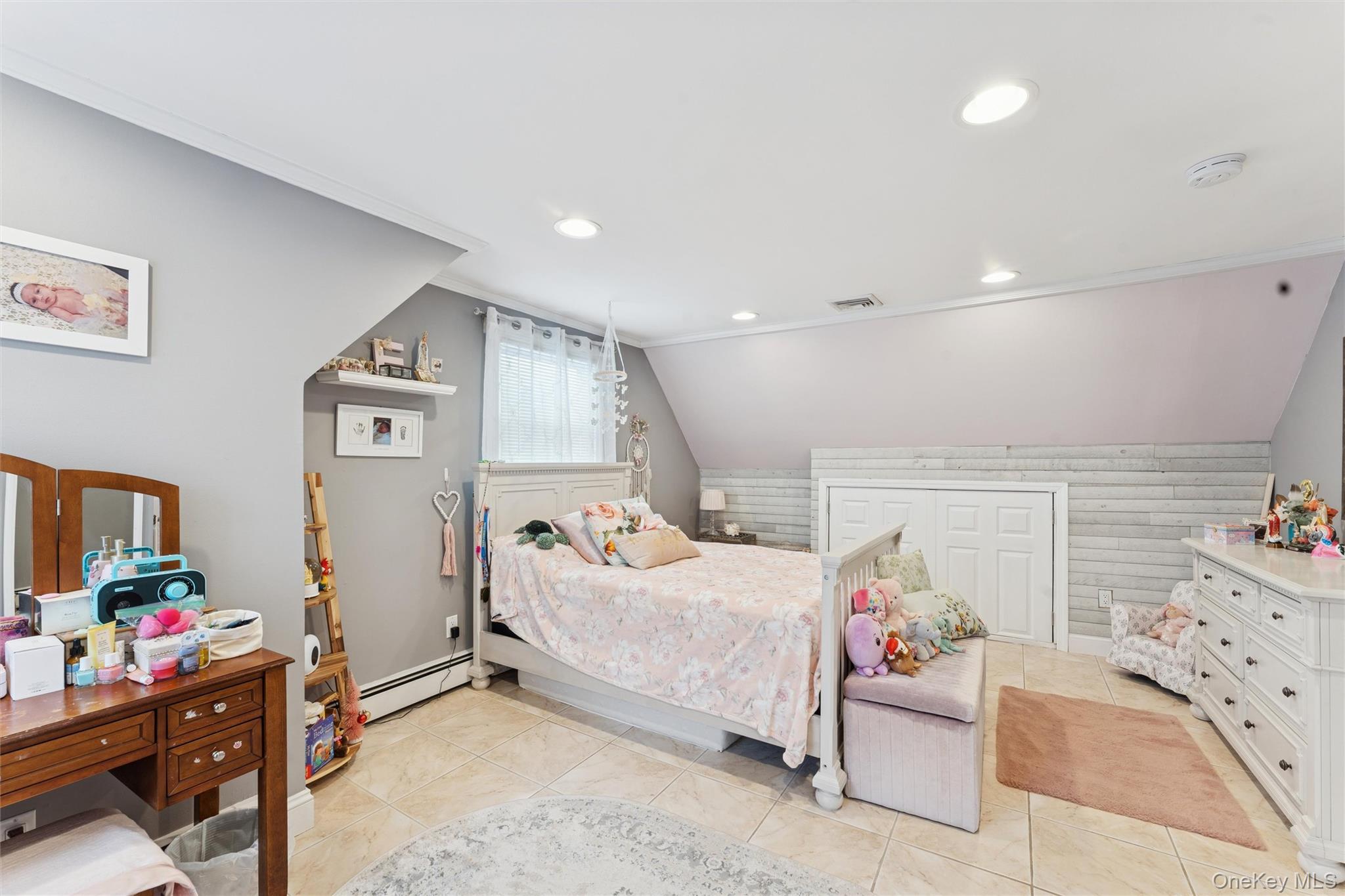 #17 photo, 1066 Merillon Avenue, वेस्टबरी Westbury , NY 11590