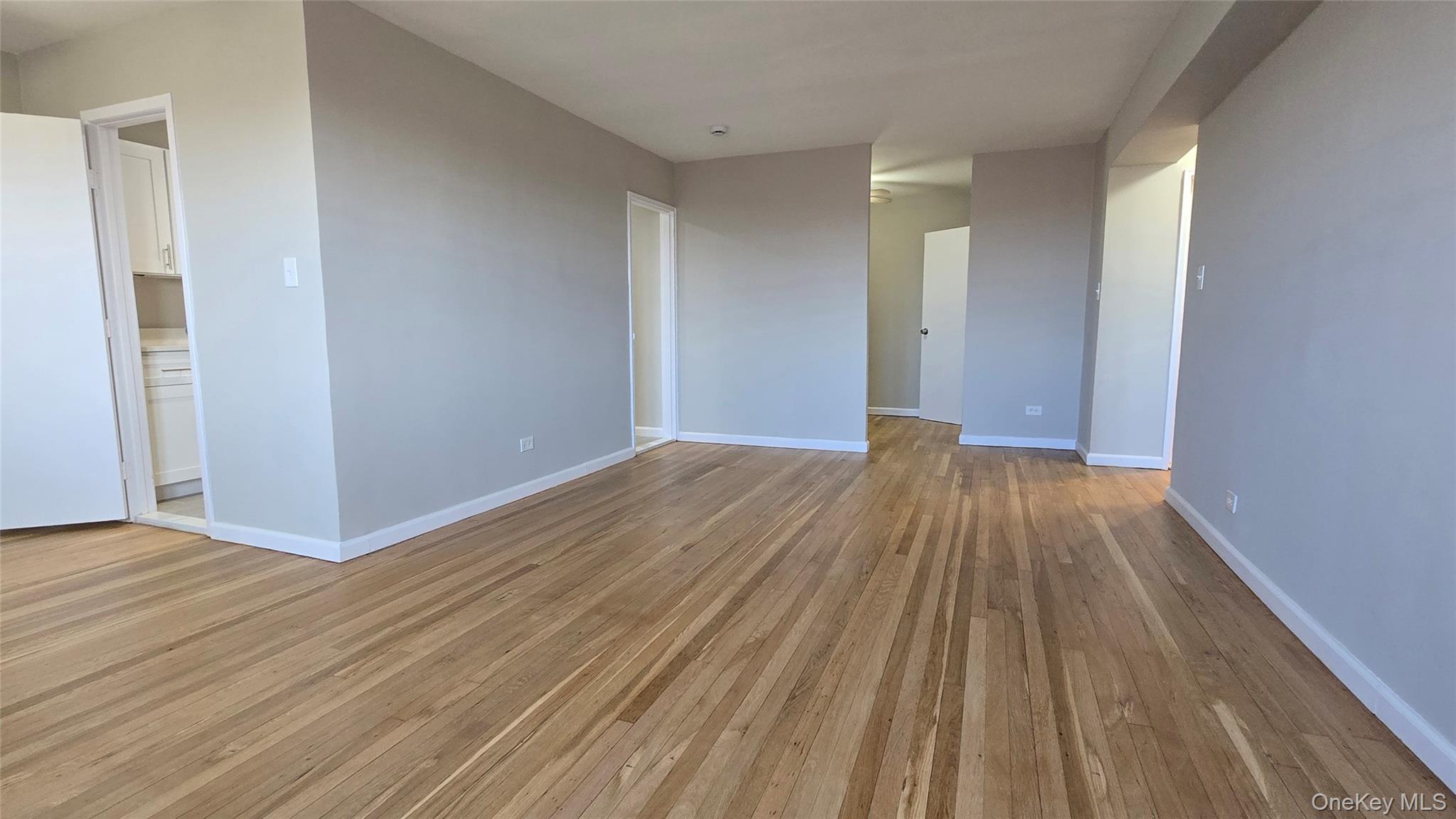 #8 photo, 84-09 155th, קווינס Howard Beach , NY 11414