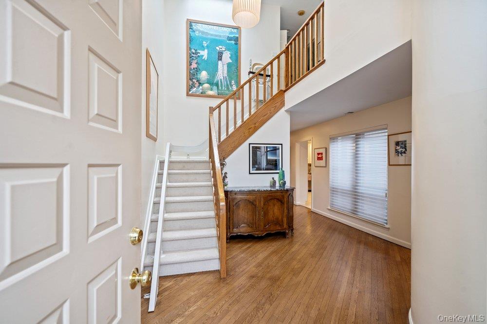 #1 photo, 194 Alta Terrace Terrace, Jericho , NY 11753