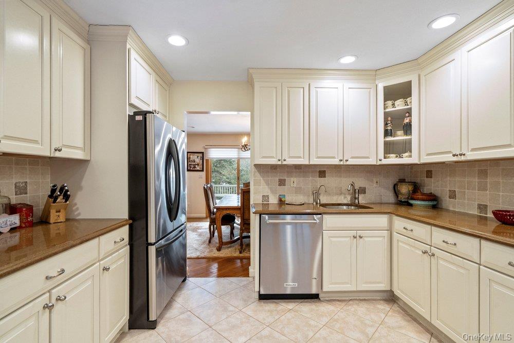 #10 photo, 194 Alta Terrace Terrace, Jericho , NY 11753