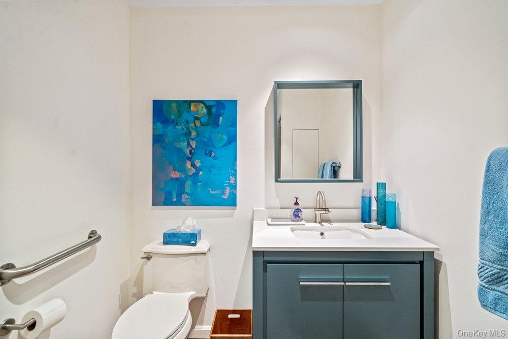 #7 photo, 194 Alta Terrace Terrace, Jericho , NY 11753