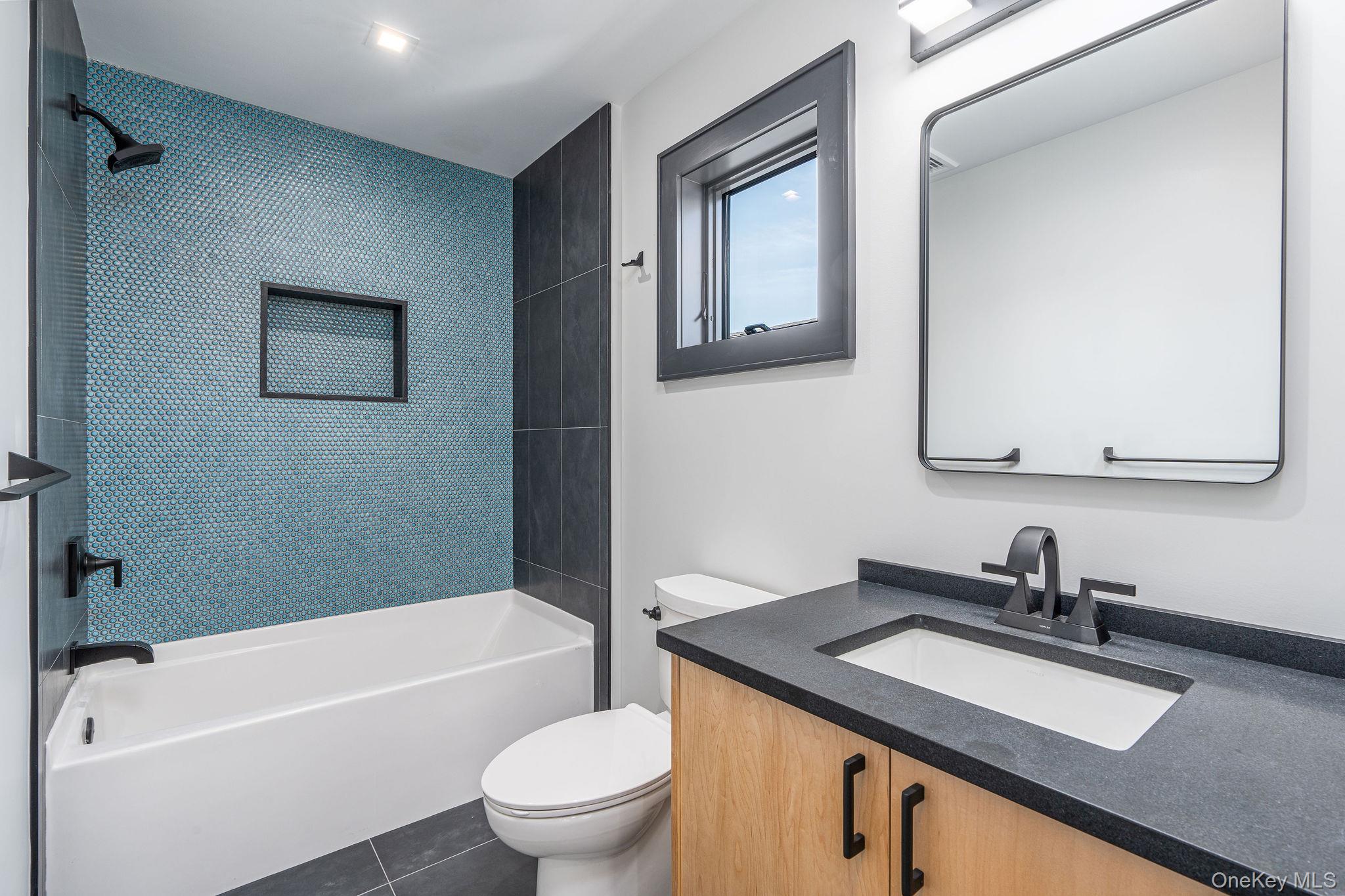 #11 photo, 216 North Street, Greenport , NY 11944